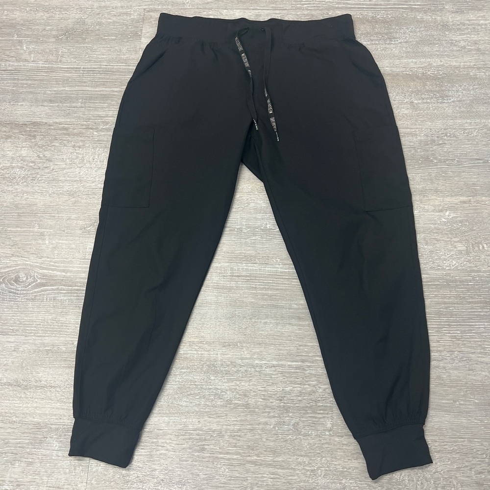Med Couture Jogger Scrubs, Size L